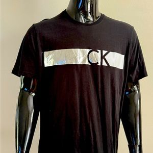 Calvin Klein v neck t shirt